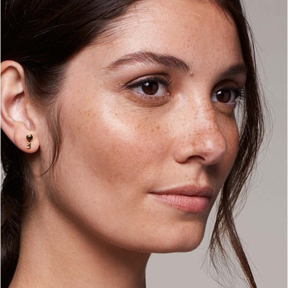 🎁 MICHAEL KORS 14K Gold/Sterling Silver Key Studs - Picture 3 of 5